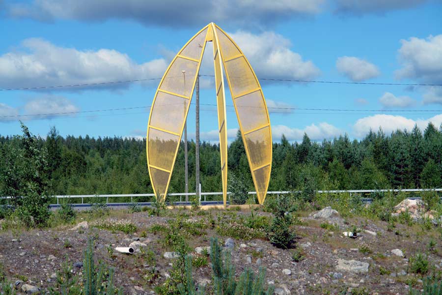 Toikka - public sculpture along the highway to Kuopio.