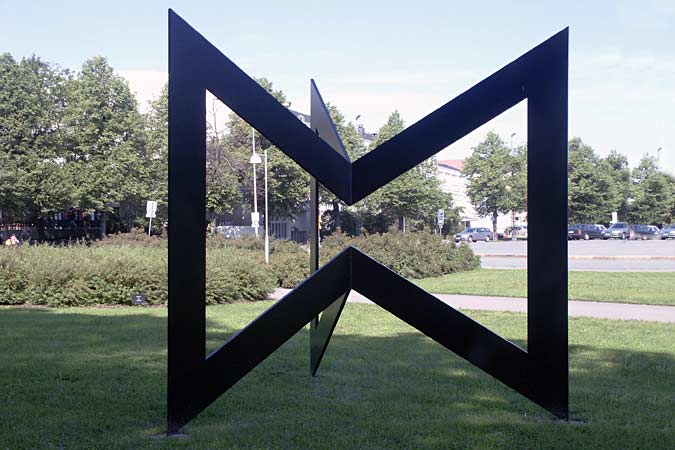 TOIKKA sculpture 12.